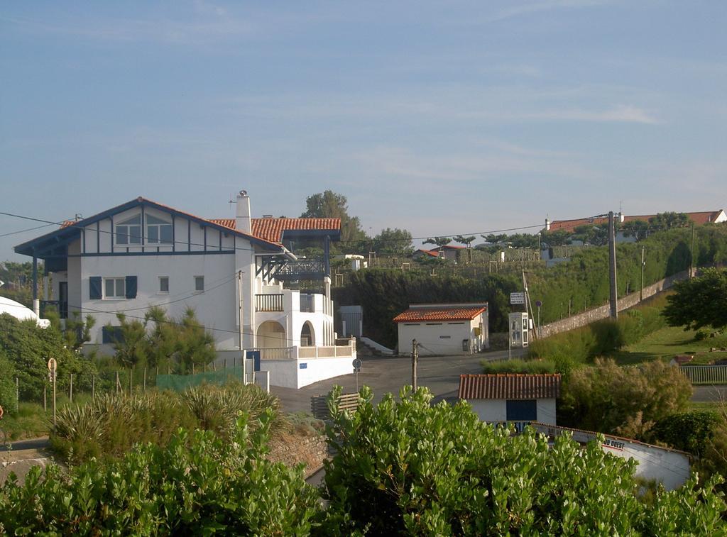 Bel Appartement Vue Mer - 1Er Rang Front De Mer سان جان دو لوز الغرفة الصورة